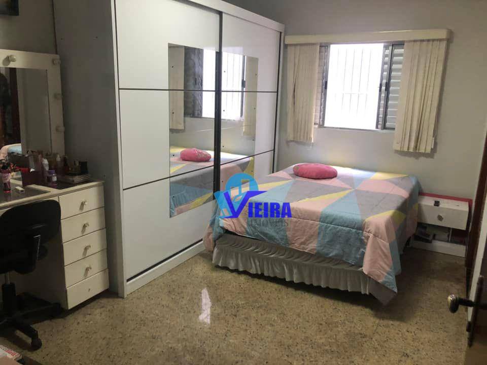 Sobrado à venda com 3 quartos, 250m² - Foto 14