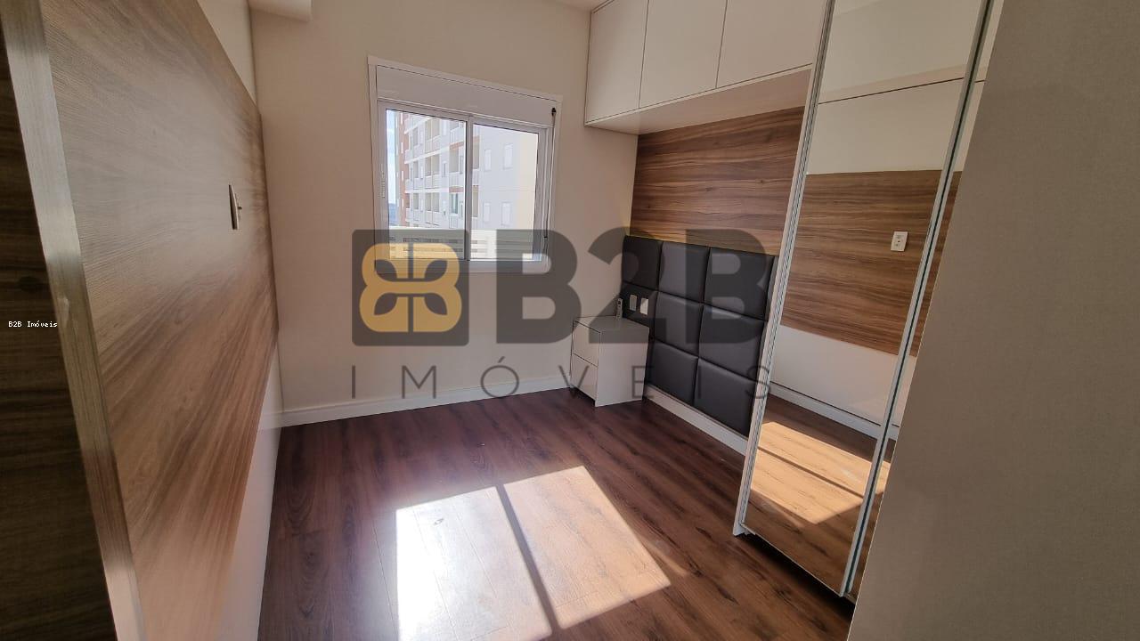 Apartamento à venda com 2 quartos, 69m² - Foto 10