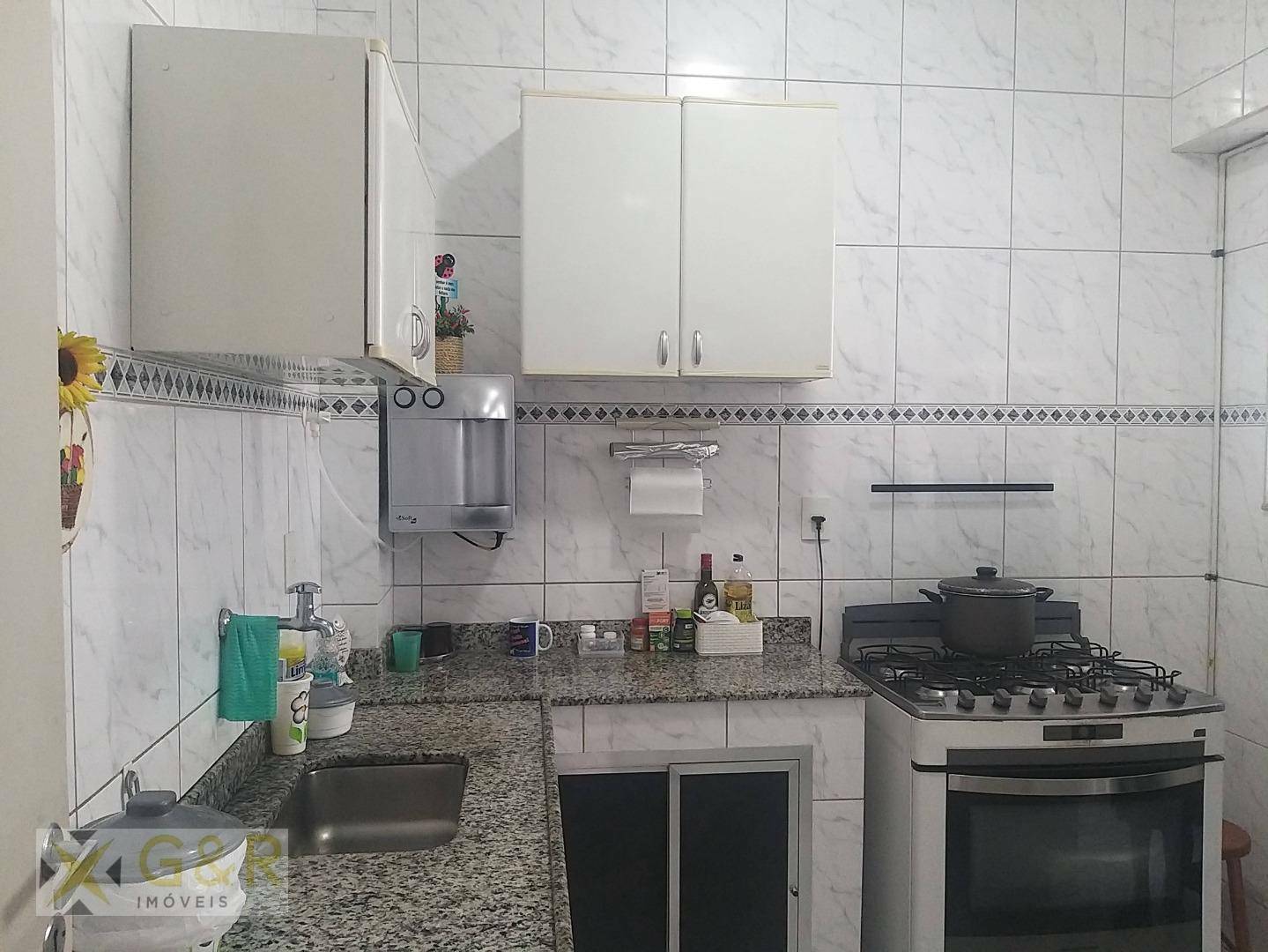 Apartamento à venda com 3 quartos, 80m² - Foto 3