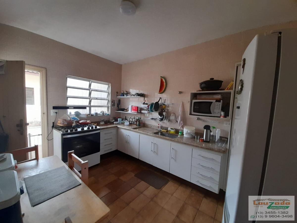 Casa à venda com 2 quartos, 327m² - Foto 4