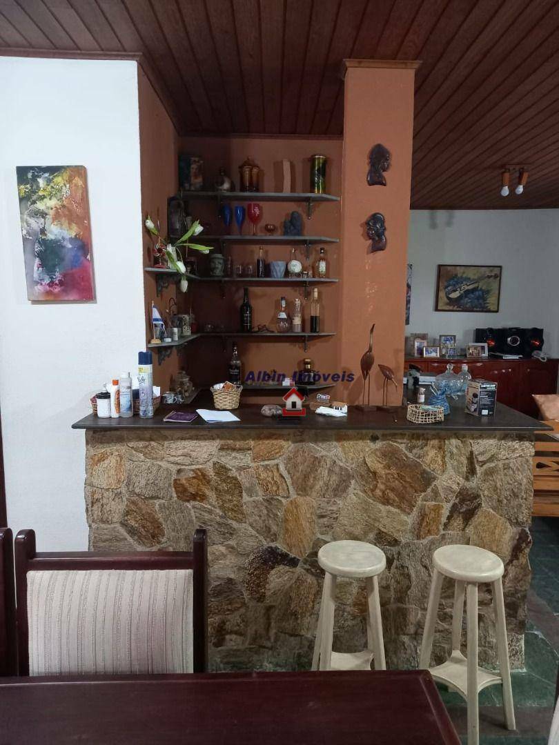 Casa à venda com 4 quartos, 187m² - Foto 10