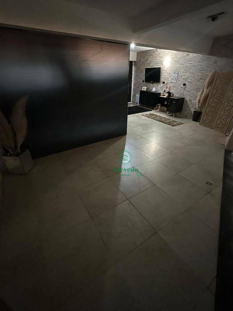 Sobrado à venda com 2 quartos, 300m² - Foto 22