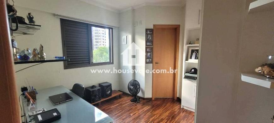 Apartamento à venda com 3 quartos, 143m² - Foto 24