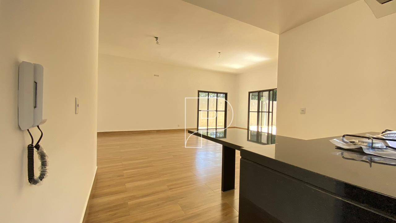 Casa de Condomínio à venda com 3 quartos, 245m² - Foto 8