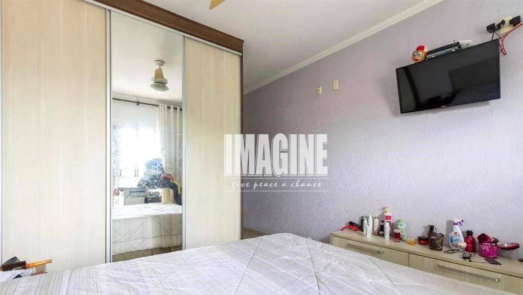 Sobrado à venda com 3 quartos, 200m² - Foto 8