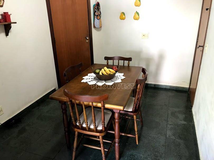 Casa à venda com 3 quartos, 340m² - Foto 12