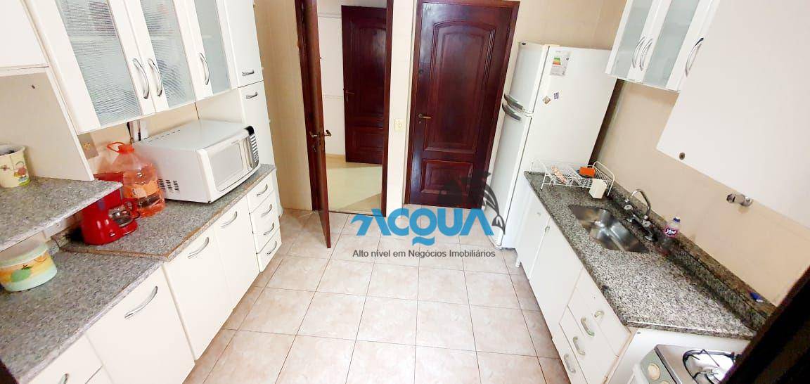 Apartamento à venda com 3 quartos, 150m² - Foto 3