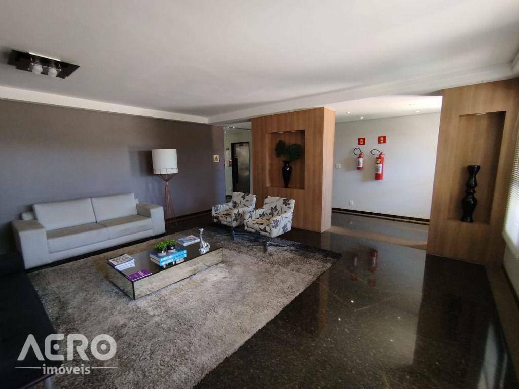 Apartamento para alugar com 3 quartos, 280m² - Foto 11