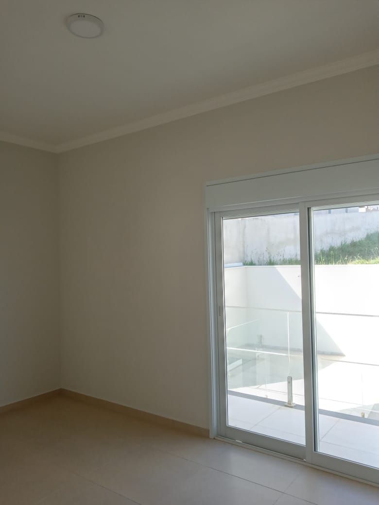 Casa à venda com 3 quartos, 300m² - Foto 19