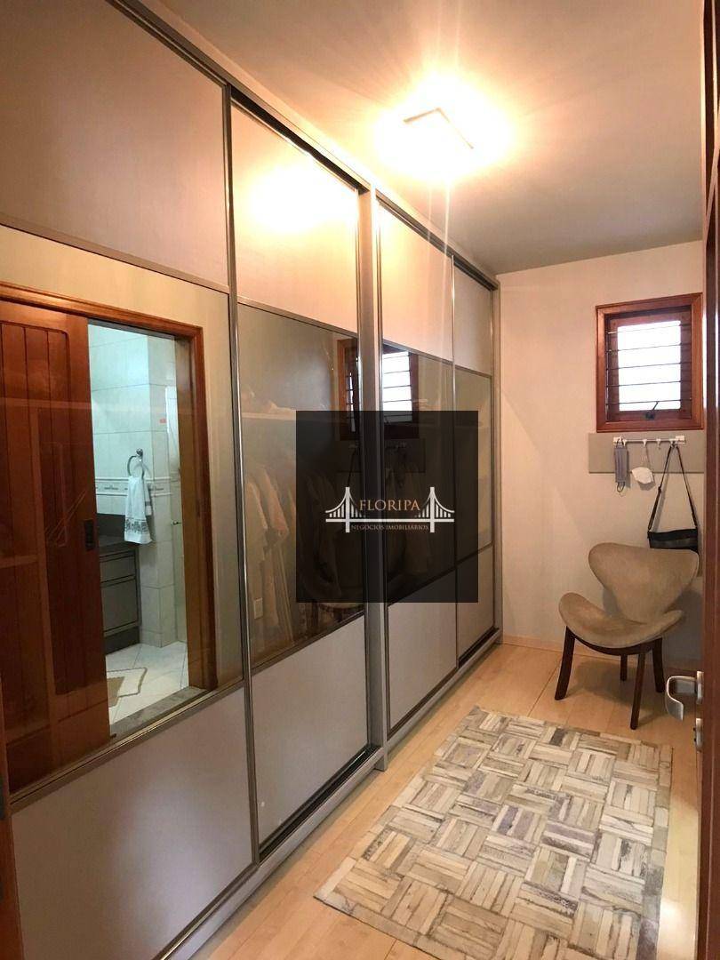 Casa à venda com 4 quartos, 325m² - Foto 33