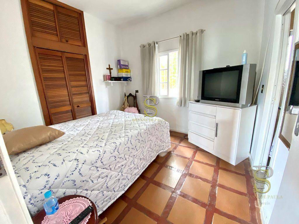 Chácara à venda com 4 quartos, 219m² - Foto 17