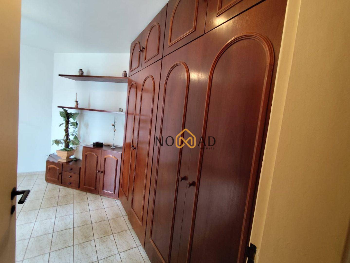 Apartamento para alugar com 3 quartos, 96m² - Foto 10