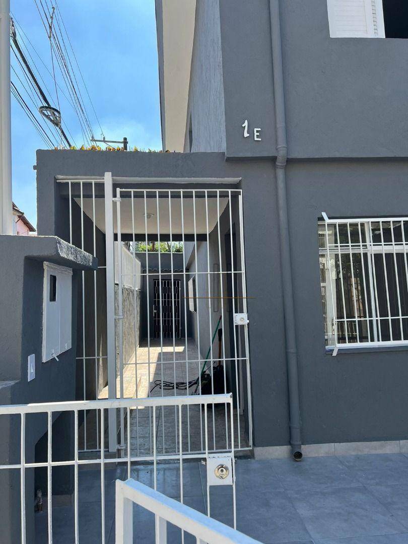 Sobrado à venda com 2 quartos, 100m² - Foto 2