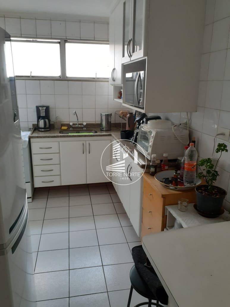 Apartamento à venda com 2 quartos, 70m² - Foto 9