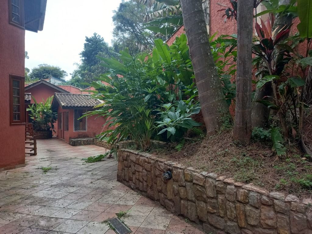 Casa à venda com 4 quartos, 386m² - Foto 29