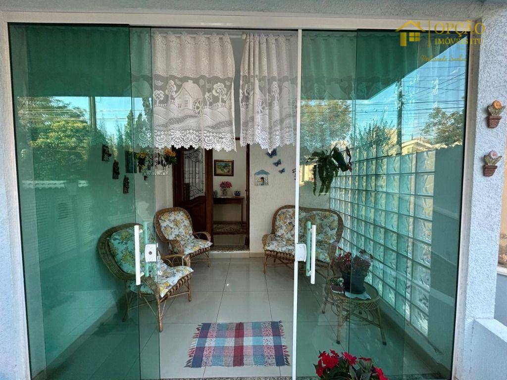 Casa de Condomínio à venda com 4 quartos, 350m² - Foto 4