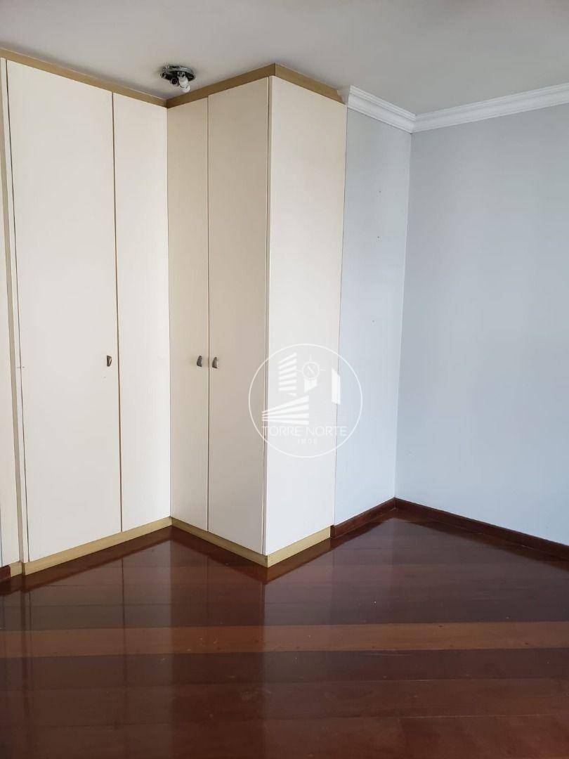 Apartamento à venda com 4 quartos, 176m² - Foto 14