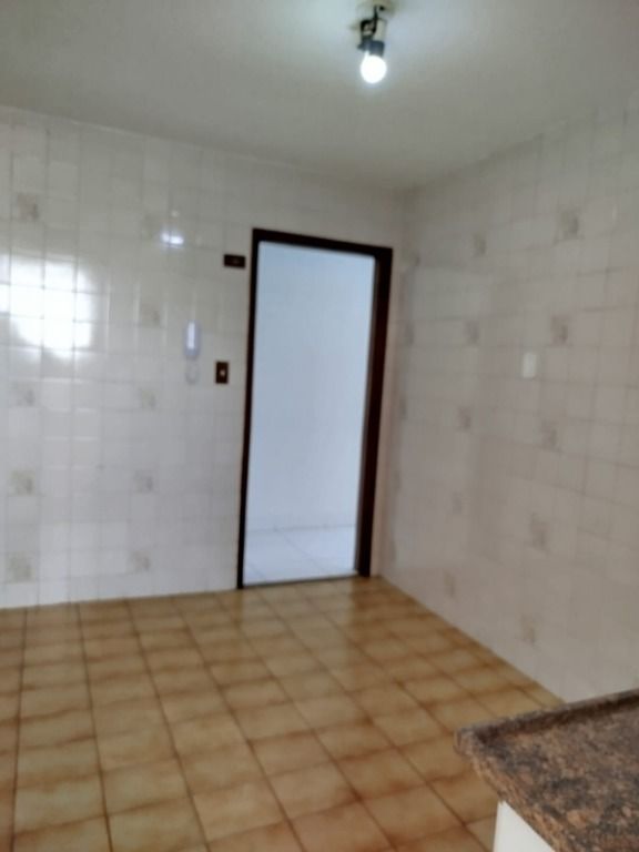 Apartamento para alugar com 2 quartos, 67m² - Foto 23