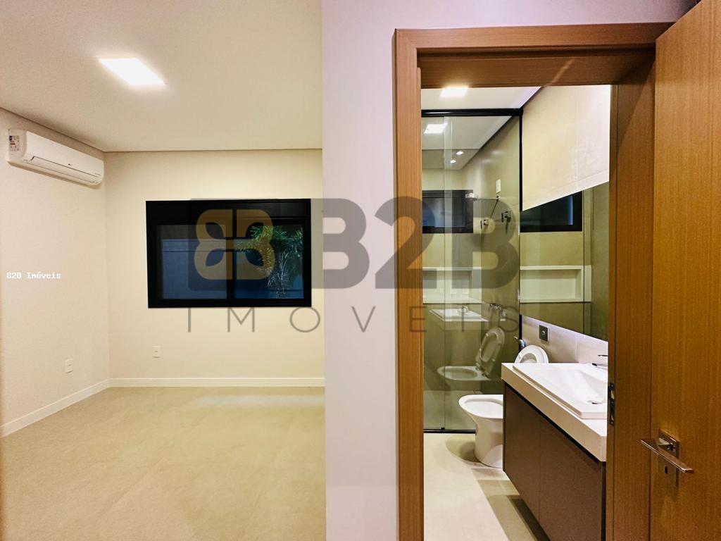 Casa de Condomínio à venda com 3 quartos, 270m² - Foto 17