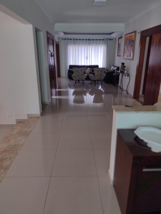 Casa de Condomínio à venda com 4 quartos, 372m² - Foto 3