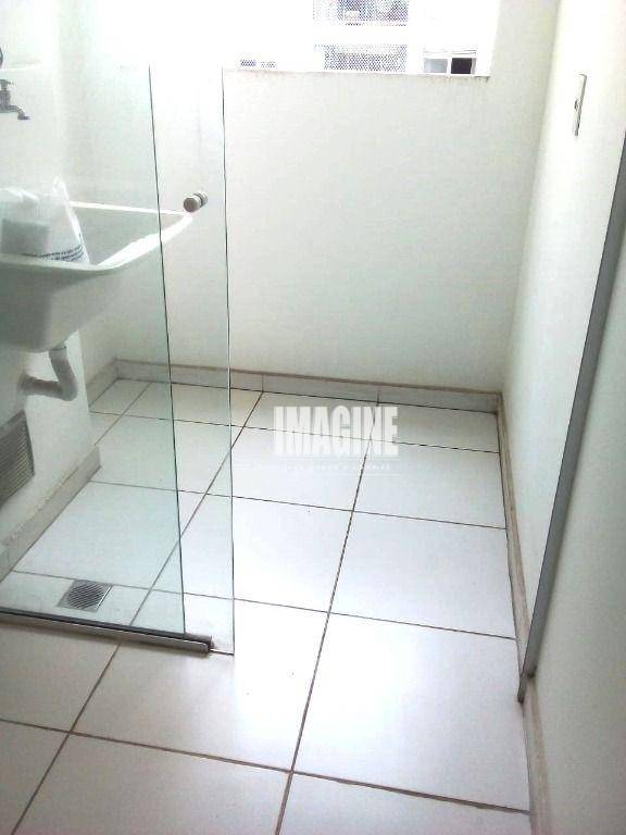 Apartamento à venda com 2 quartos, 44m² - Foto 3