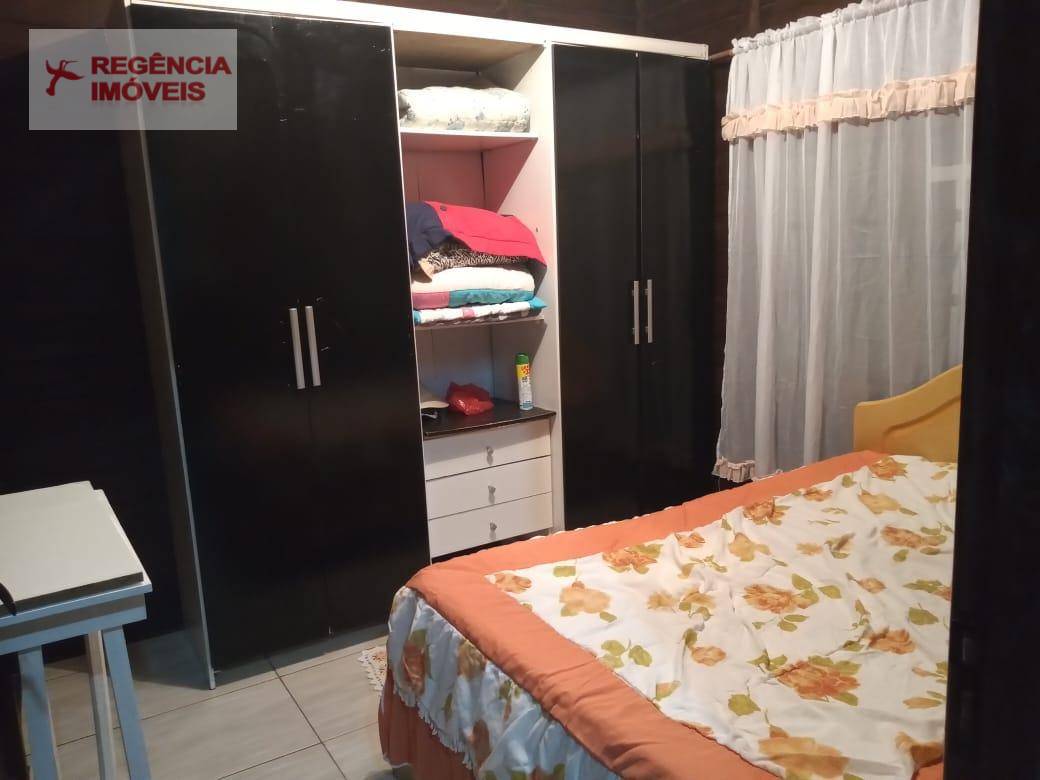 Casa à venda com 2 quartos, 45m² - Foto 8