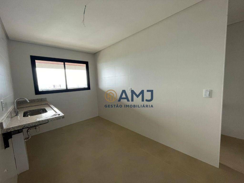 Apartamento à venda com 3 quartos, 158m² - Foto 7