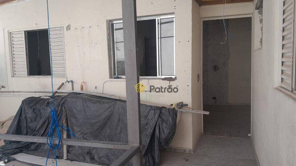 Sobrado à venda com 7 quartos, 316m² - Foto 28