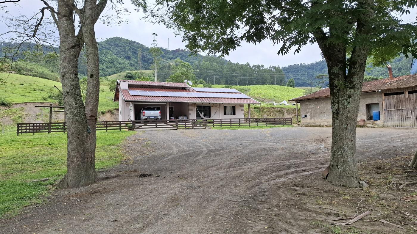 Sítio à venda com 5 quartos, 230000m² - Foto 1
