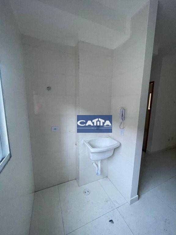 Apartamento à venda com 2 quartos, 34m² - Foto 2