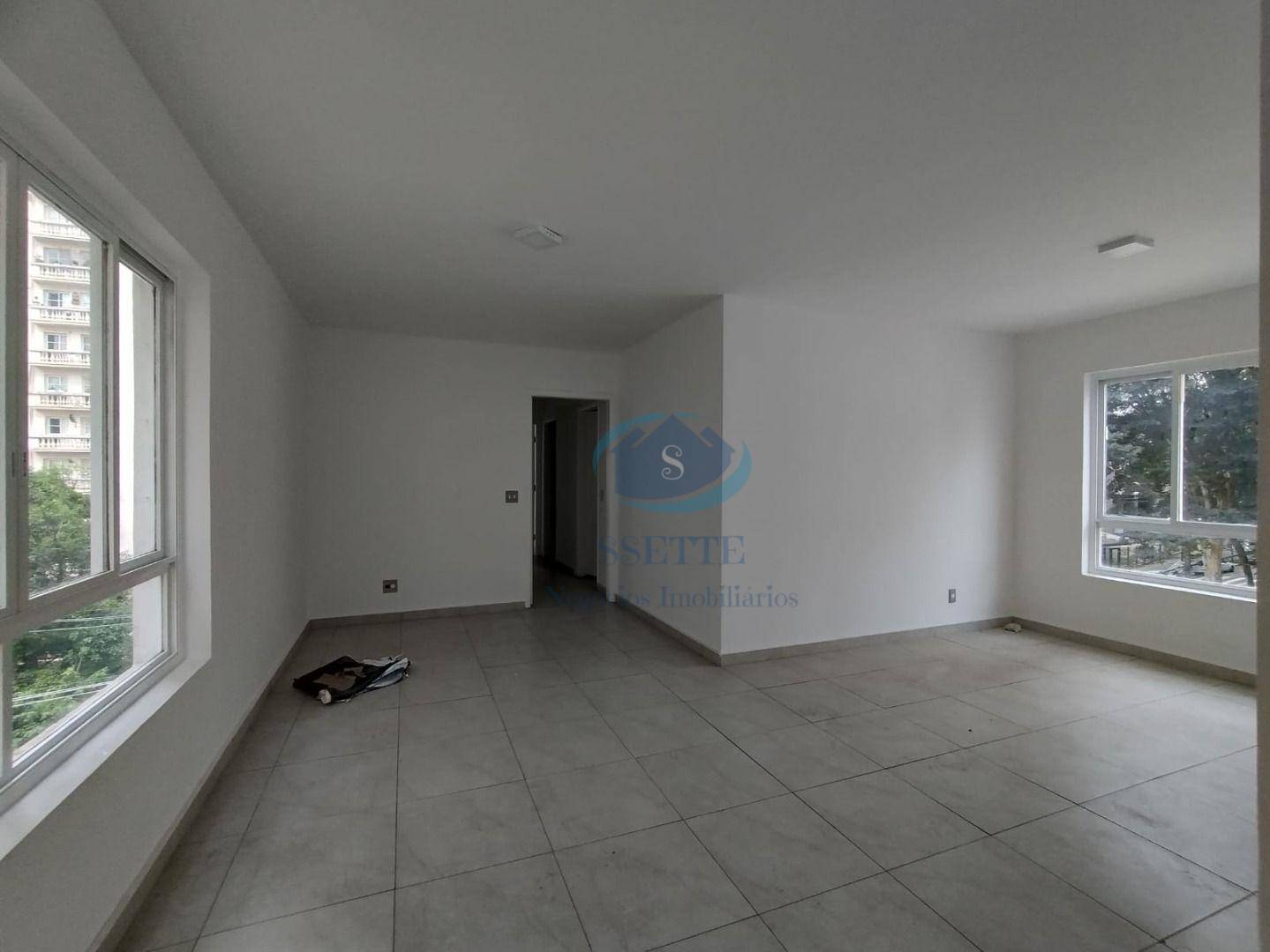 Apartamento para alugar com 3 quartos, 157m² - Foto 3