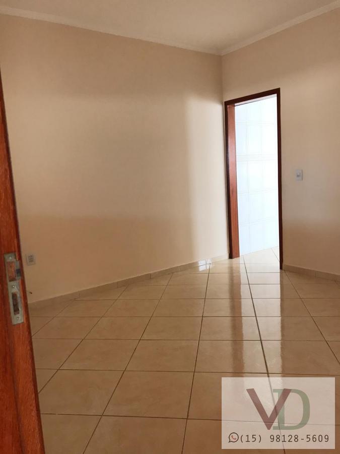 Casa para alugar com 2 quartos, 150m² - Foto 4