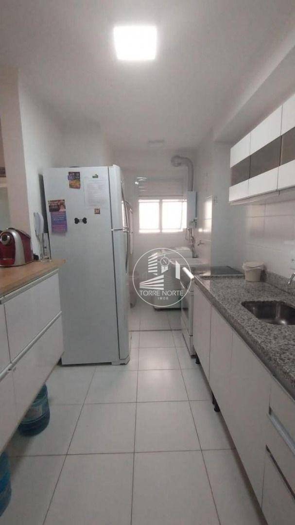 Apartamento à venda com 3 quartos, 70m² - Foto 8