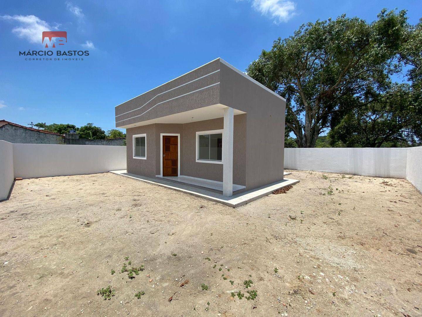 Casa à venda com 2 quartos, 55m² - Foto 2