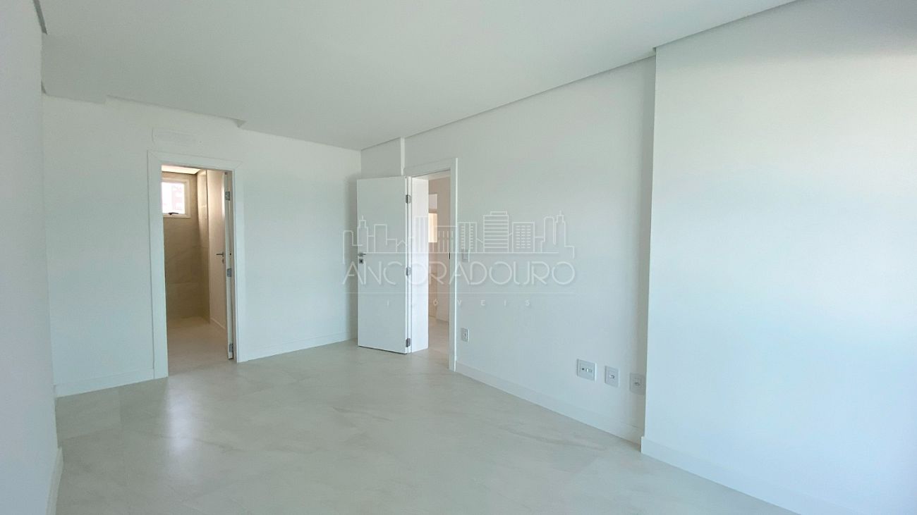 Apartamento à venda com 4 quartos, 145m² - Foto 19