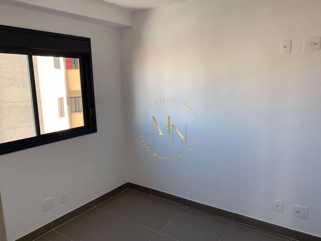 Apartamento à venda com 2 quartos, 62m² - Foto 4