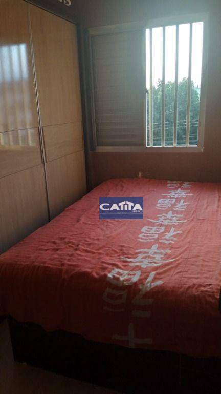 Apartamento à venda com 3 quartos, 48m² - Foto 2