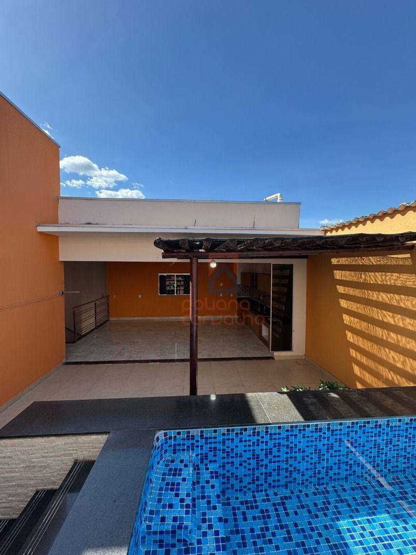 Sobrado para alugar com 2 quartos, 220m² - Foto 1