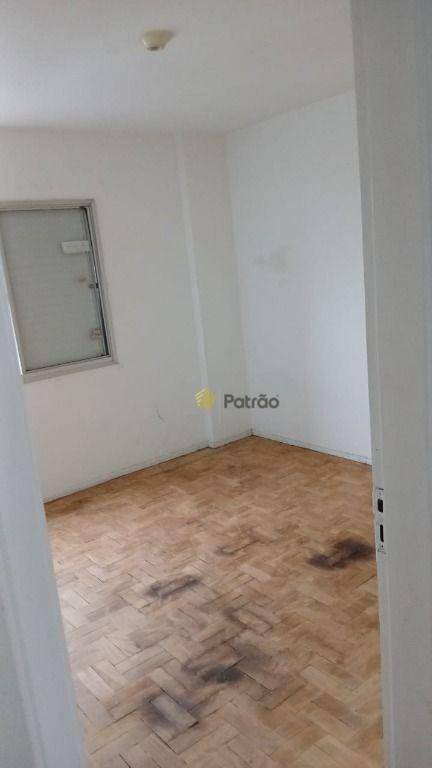 Apartamento à venda com 2 quartos, 68m² - Foto 7