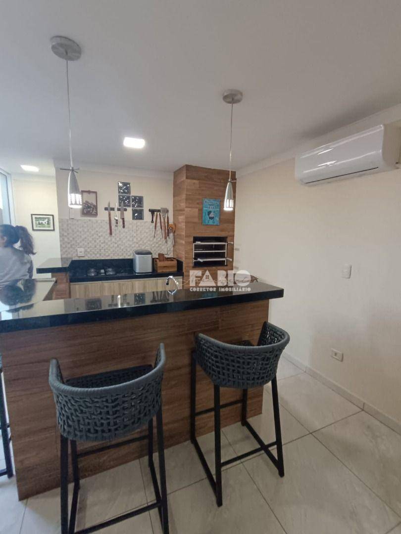 Casa de Condomínio à venda com 3 quartos, 160m² - Foto 2