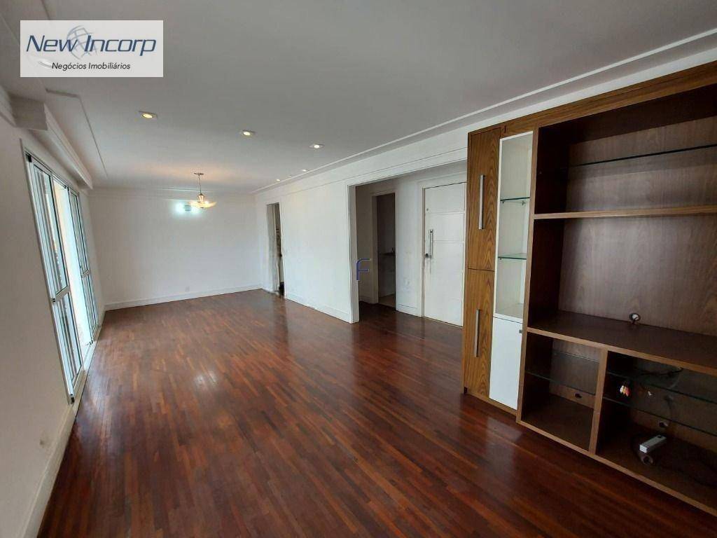 Apartamento à venda com 3 quartos, 136m² - Foto 1