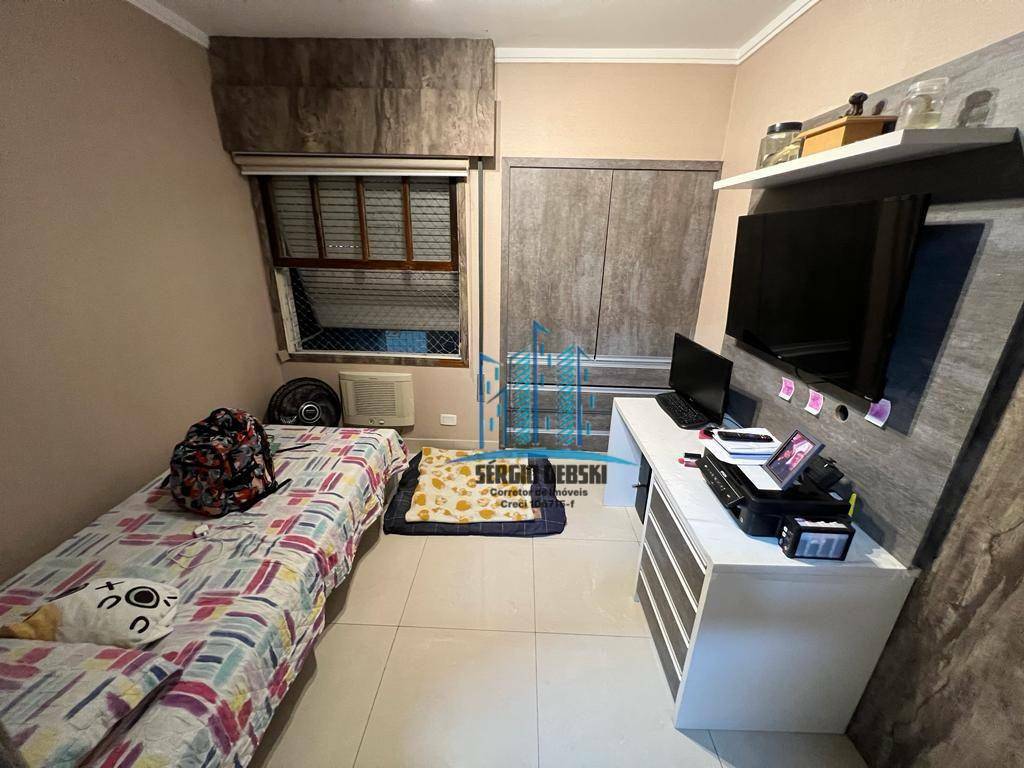 Apartamento à venda com 3 quartos, 130m² - Foto 3