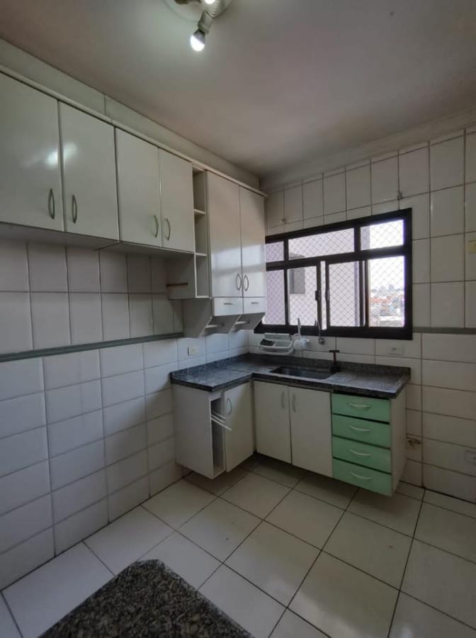 Apartamento à venda com 3 quartos, 94m² - Foto 7