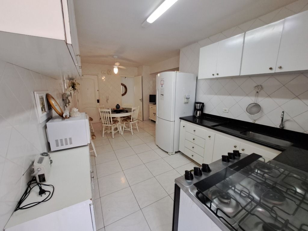 Apartamento à venda com 3 quartos, 140m² - Foto 19