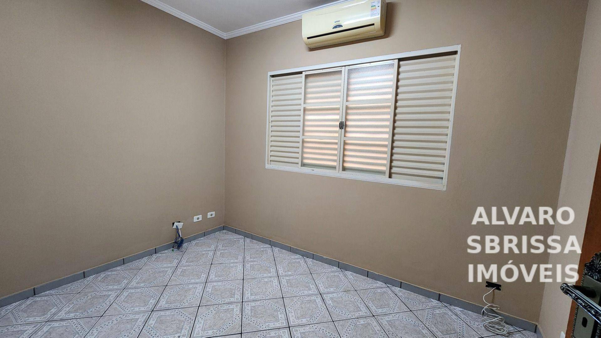 Casa para alugar com 3 quartos, 132m² - Foto 13