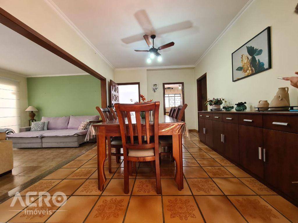 Casa à venda com 3 quartos, 280m² - Foto 22