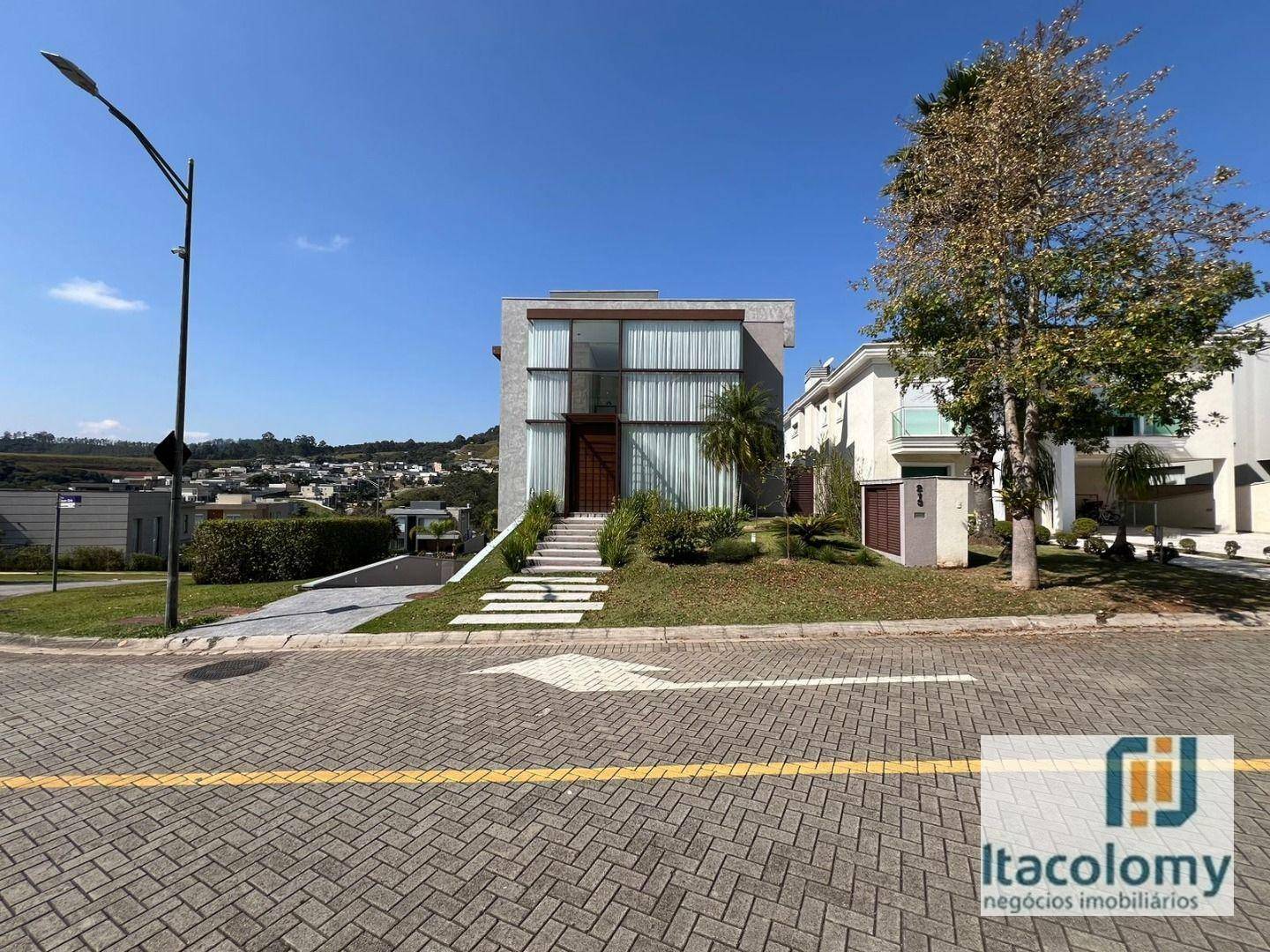 Casa de Condomínio à venda com 4 quartos, 520m² - Foto 1