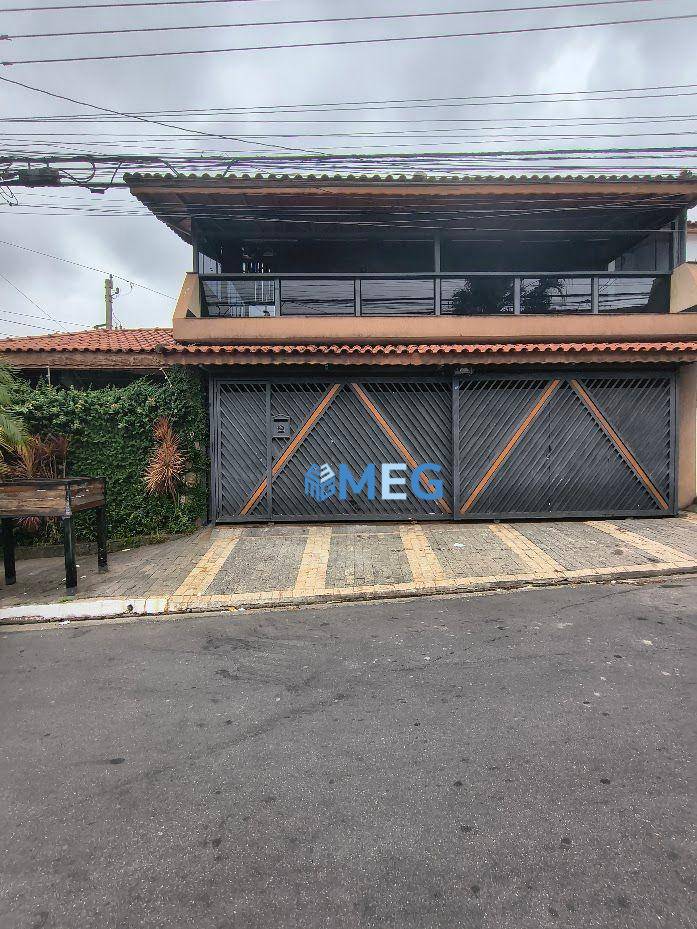 Sobrado, 3 quartos, 212 m² - Foto 2