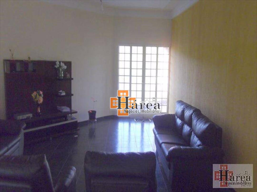 Casa à venda com 6 quartos, 900m² - Foto 3