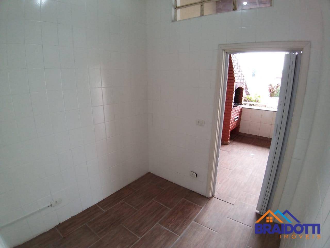 Chácara à venda com 3 quartos, 300m² - Foto 7